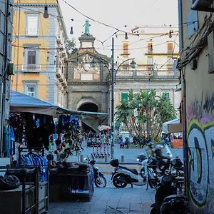 Affittacamere Dante & Serenella Station, Napoli